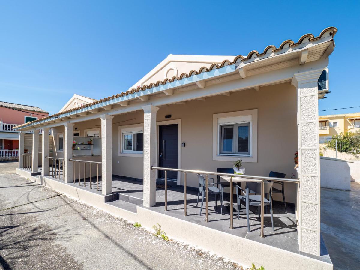M&K - Maria'S Stylish Apartment Near Alykes Beach Corfu  Екстериор снимка